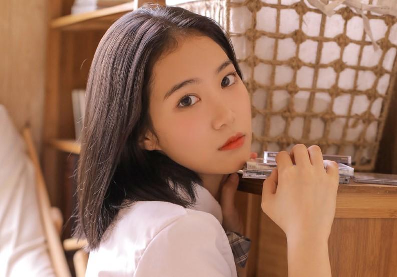 内向的人相亲怎么聊天（内向的人和女孩子相亲聊天技巧）