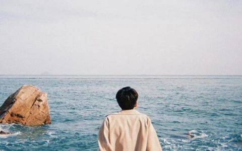 男生用了很久的头像突然换掉（一个男人突然换头像说明什么）
